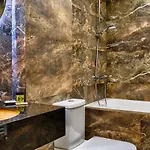Хотел Tsarevets Boutique & 4*