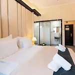 Хотел Tsarevets Boutique & Велико Търново
