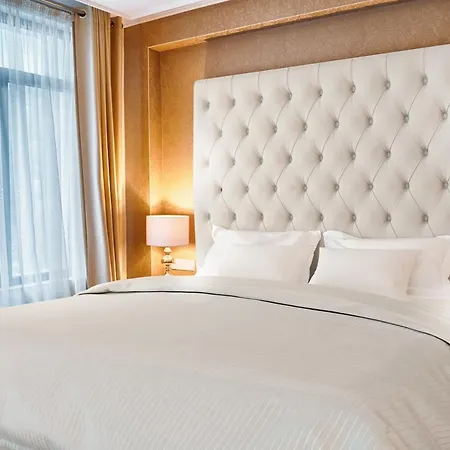 Хотел Tsarevets Boutique & 4*