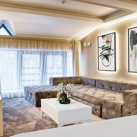 Tsarevets Boutique & 4* Tırnova