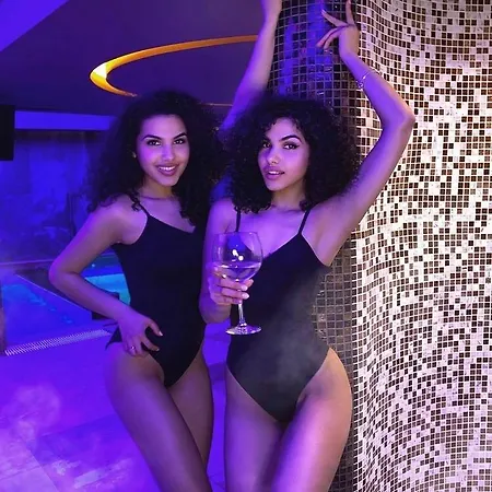 מלון Tsarevets Boutique & 4*