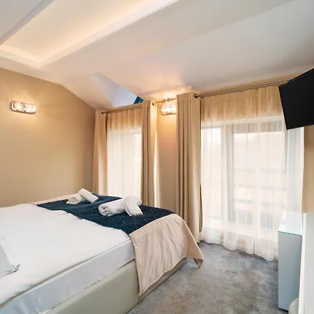 Хотел Tsarevets Boutique & 4*