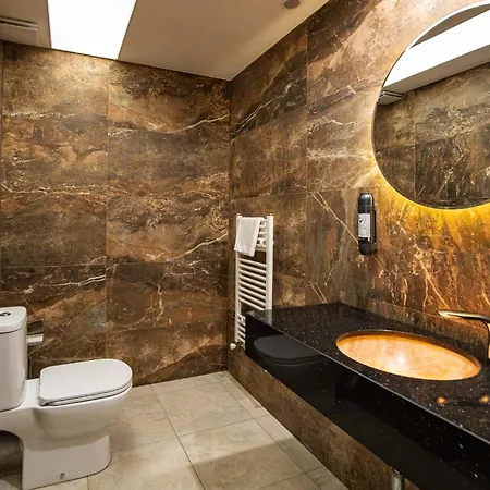 Tsarevets Boutique & Хотел 4*