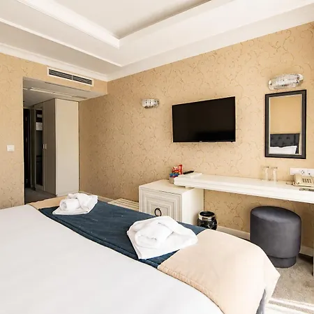Хотел Tsarevets Boutique & 4*