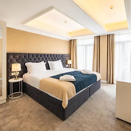 Tsarevets Boutique & Хотел 4*